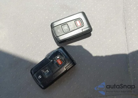 2005 Toyota Prius from USA, damaged, VIN JTDKB20U853113587